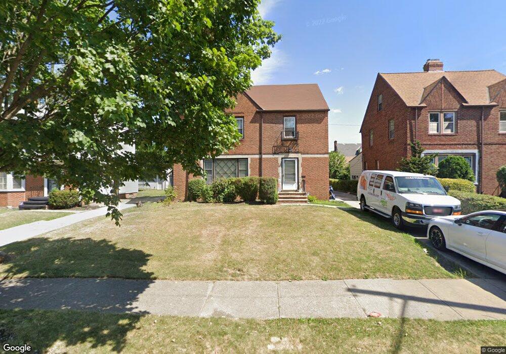 3493 Bendemeer Rd, Cleveland, OH 44118 - photo 1