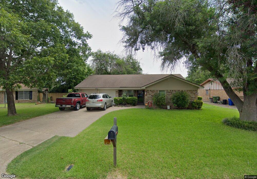 3413 Medallion Cir, Waco, TX 76706 - photo 1