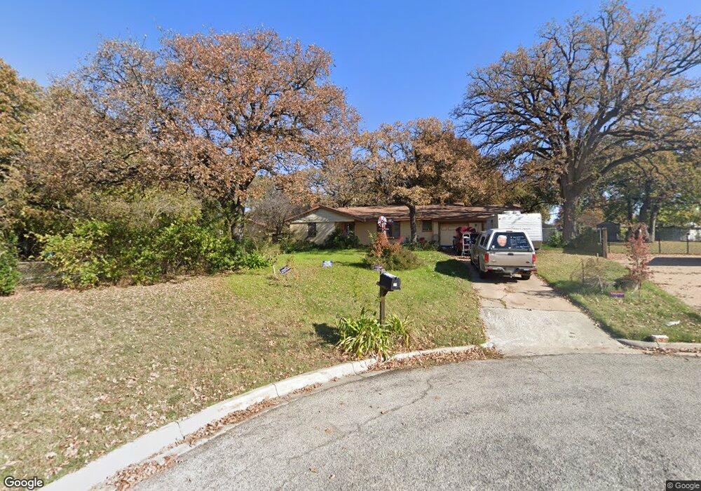 26 Shadowbrook Ln, Hurst, TX 76053 - photo 1