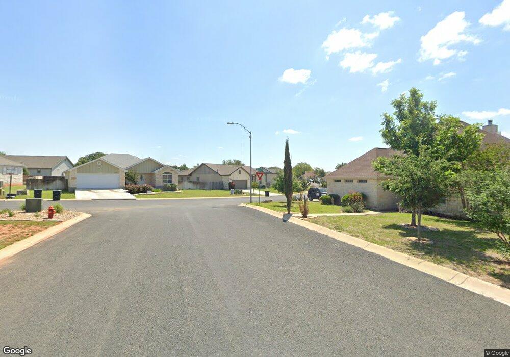 8 Scarlet Oak Ct unit 8, Fredericksburg, TX 78624 - photo 1