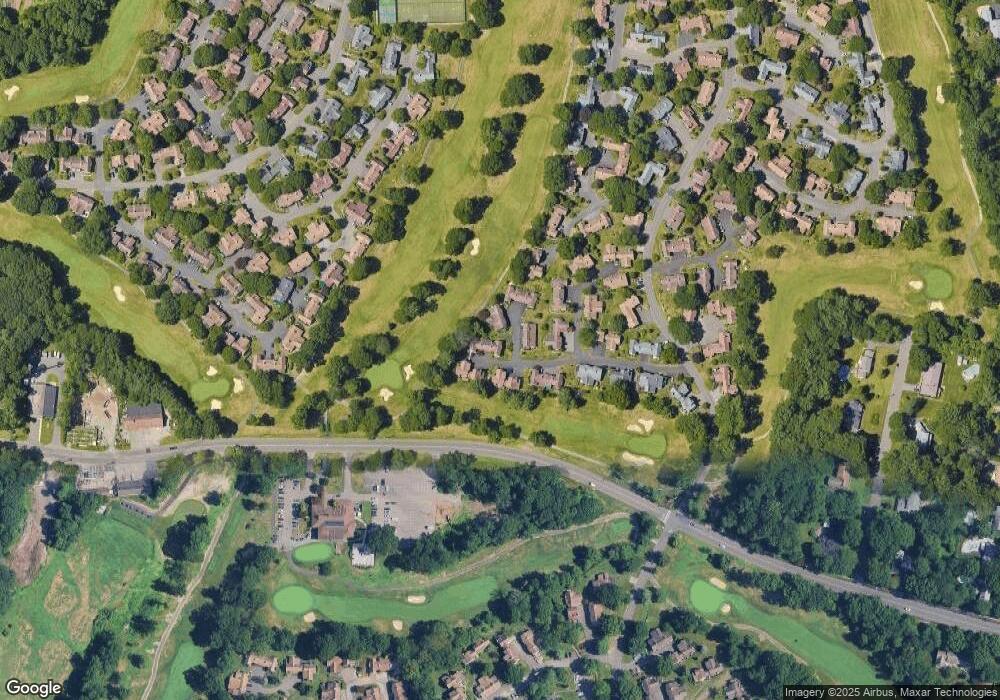 611 Cherokee Ln unit B, Stratford, CT 06614 - photo 1