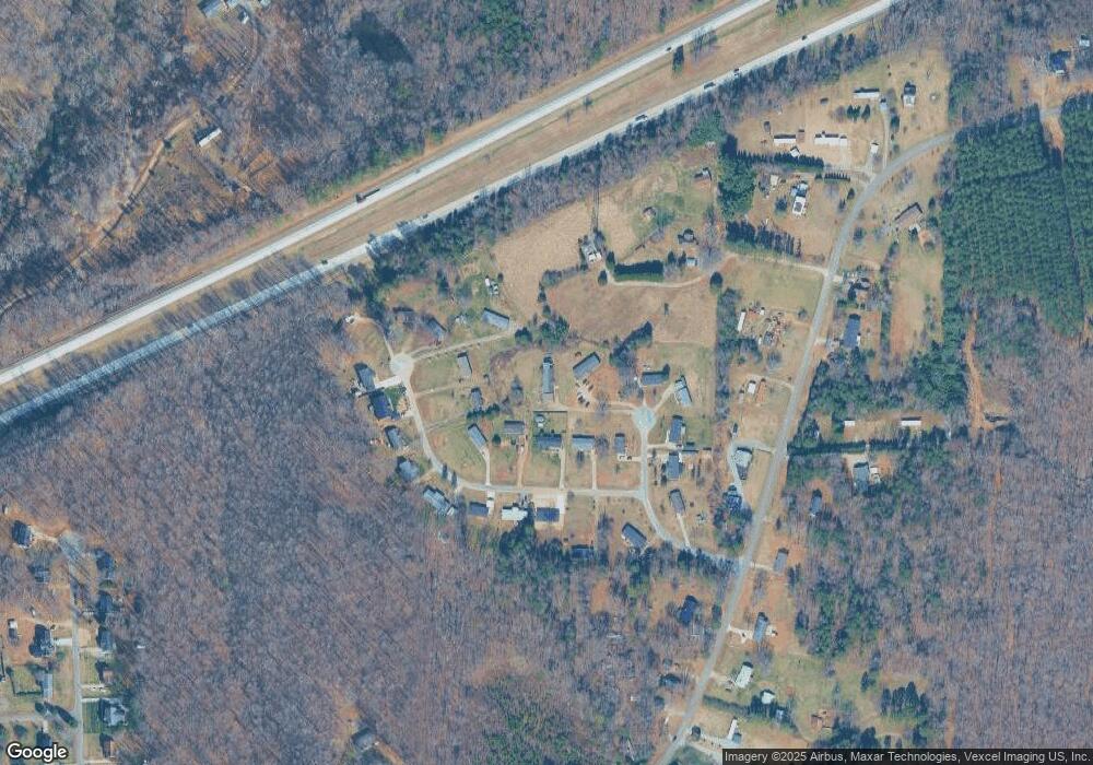 125 Rivergreen Dr, Statesville, NC 28625 - photo 1