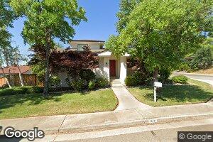 1610 Cessna Ct, Redding, CA 96001