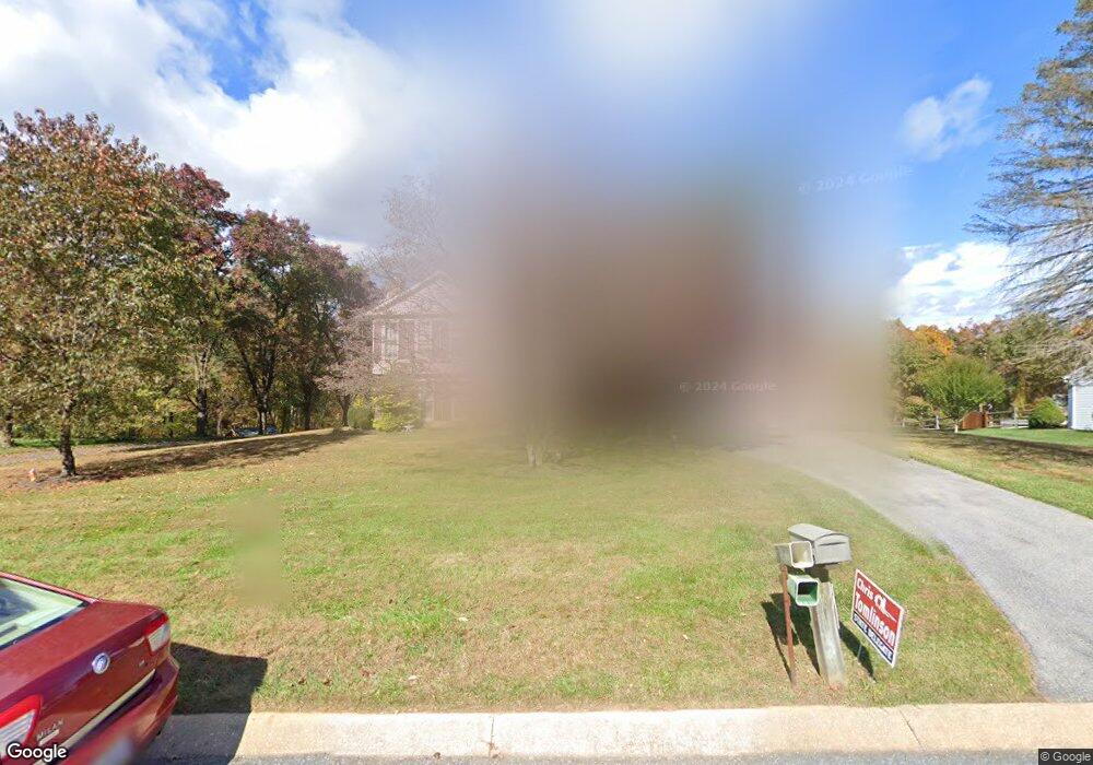 702 Covington Ct, Sykesville, MD 21784 - photo 1