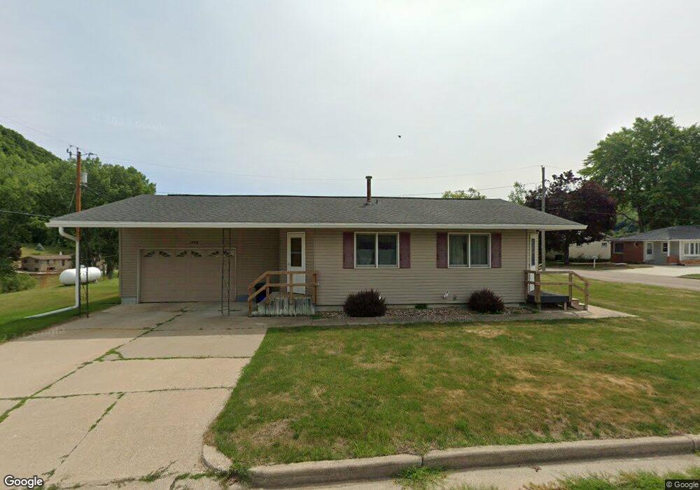 1400 Westgate Dr, Lansing, IA 52151 - photo 1