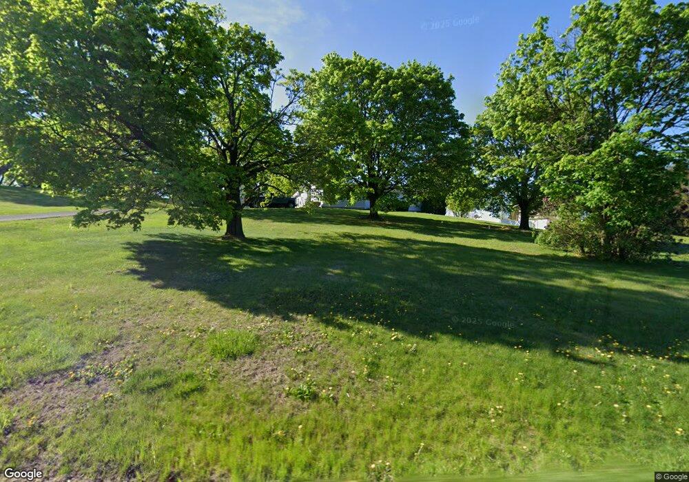 406 Forest Ln, Shoemakersville, PA 19555 - photo 1