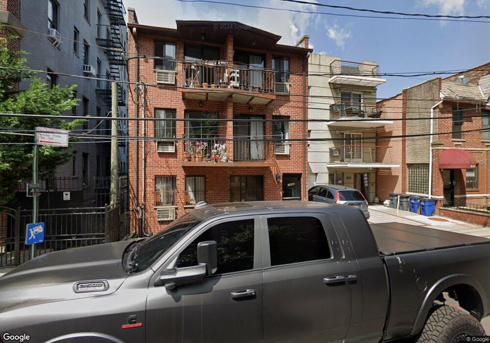 2592 36th St unit Duplex, Astoria, NY 11103 - photo 1