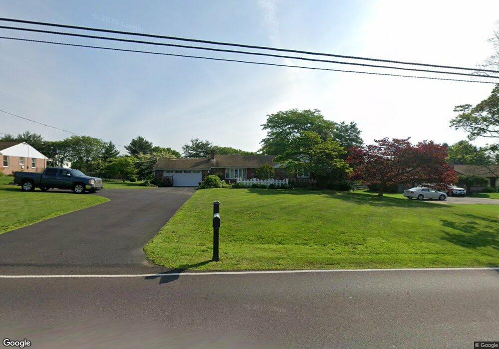 913 Diamond St, Sellersville, PA 18960 - photo 1