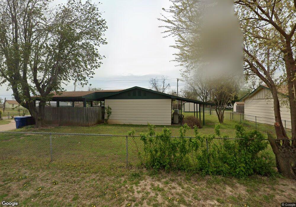 2717 E Walnut Ave, Enid, OK 73701 - photo 1