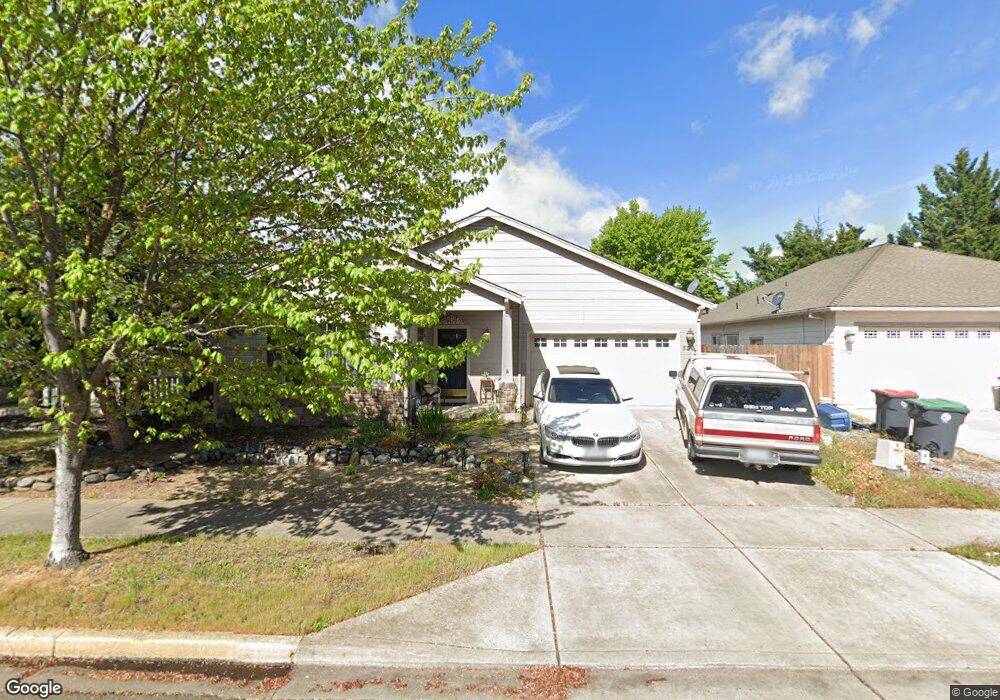 736 Ivern Dr, Central Point, OR 97502 - photo 1