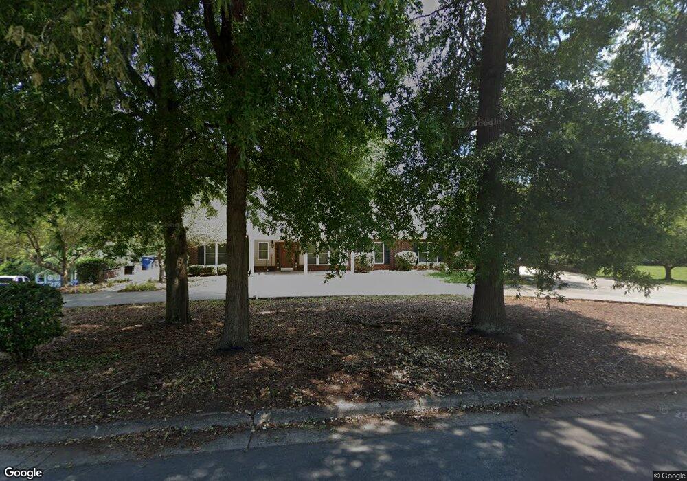 121 W Bingham St, Statesville, NC 28677 - photo 1