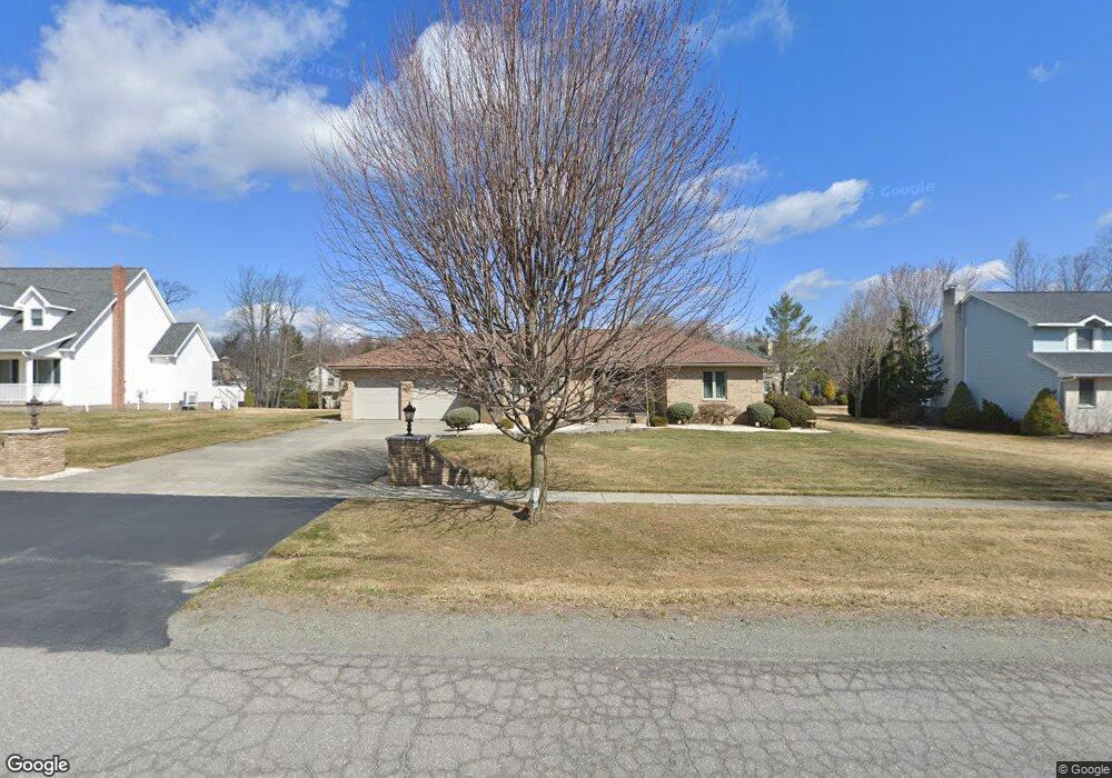 914 Greenfield Rd unit L82, Moscow, PA 18444 - photo 1