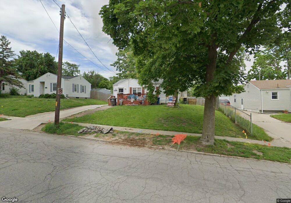 1215 E 33rd St, Des Moines, IA 50317 - photo 1