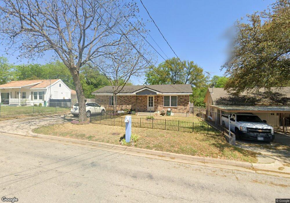 406 N Mill St, Weatherford, TX 76086 - photo 1