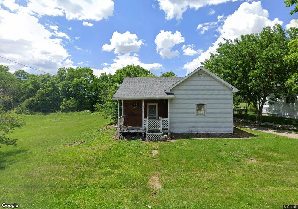 911 N Wayne St, Warren, IN 46792 - photo 1