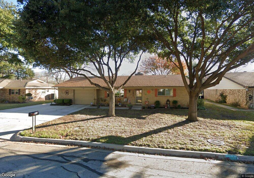 224 Glenn Dr, Hurst, TX 76053 - photo 1