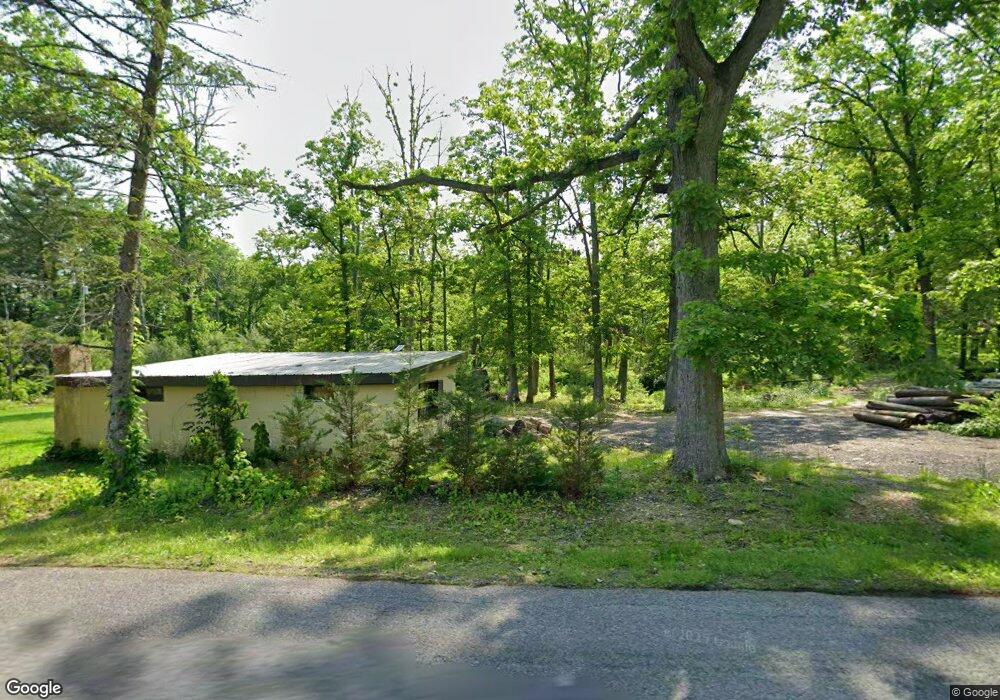 5221 Oakland Rd, Slatington, PA 18080 - photo 1