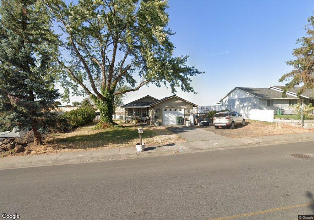 835 SW Marshall Ave, Pendleton, OR 97801 - photo 1