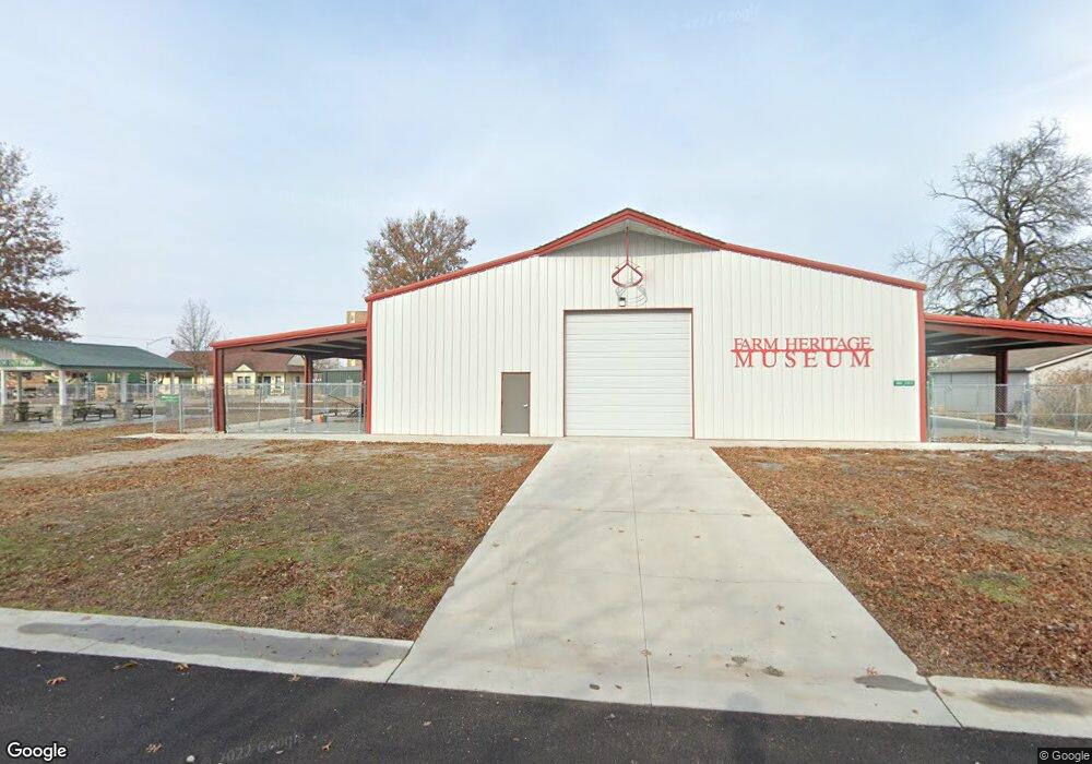 1815 Grand Ave, Parsons, KS 67357 - photo 1