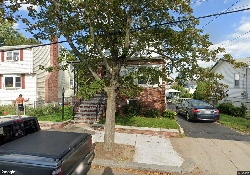 34 Claremont St, Malden, MA 02148 - photo 1