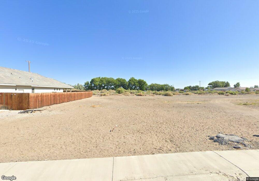 910 Maple Way, Fallon, NV 89406 - photo 1