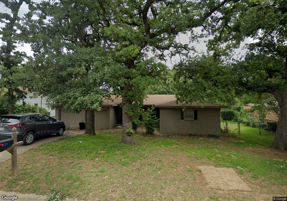 324 Crosstimber Dr, Hurst, TX 76053 - photo 1