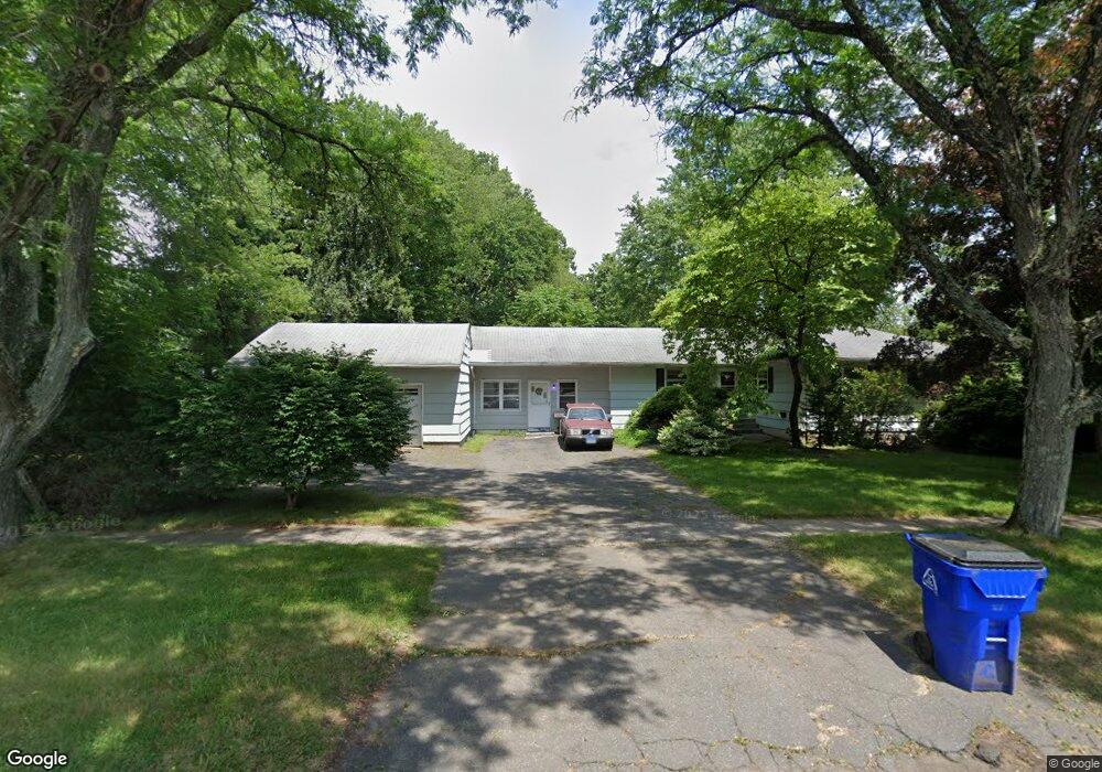 172 King Philip Dr, West Hartford, CT 06117 - photo 1