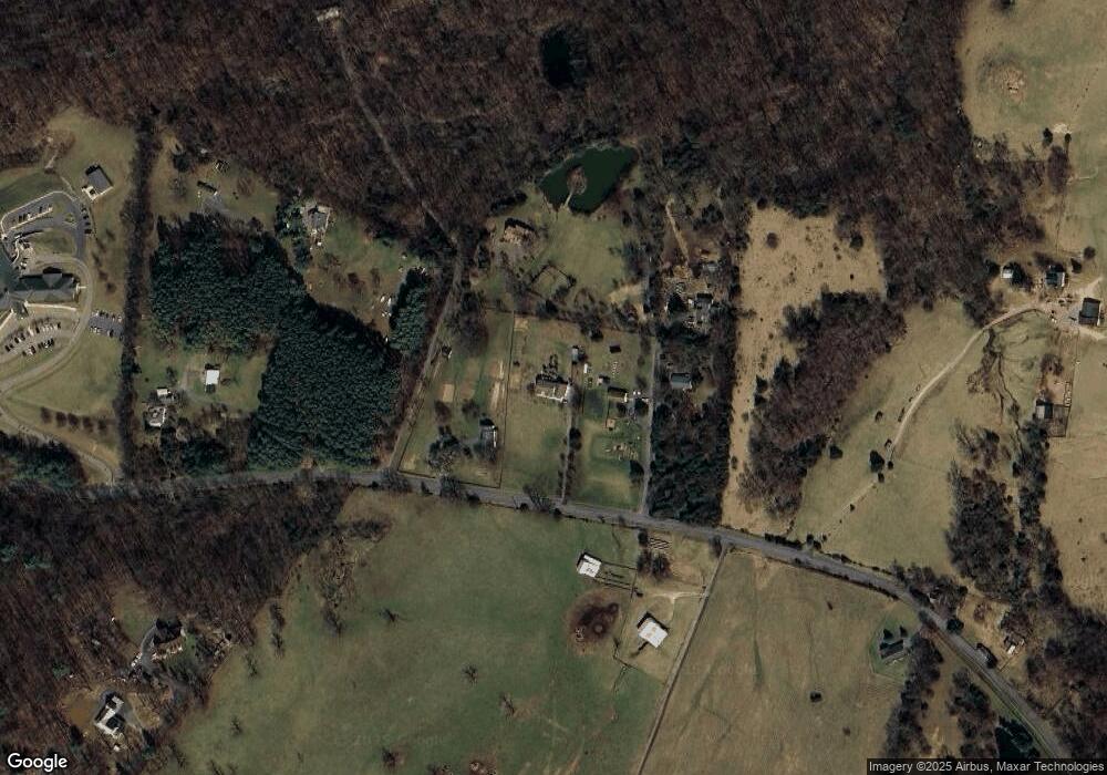 1207 Buck Mountain Rd, Bentonville, VA 22610 - photo 1