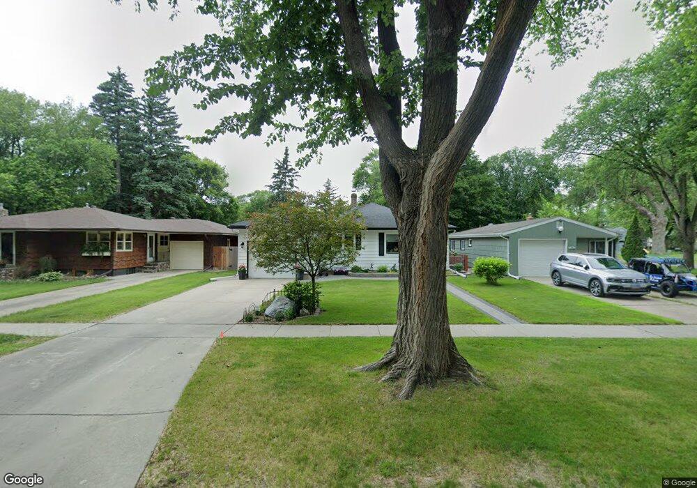 1358 9th St N, Fargo, ND 58102 - photo 1