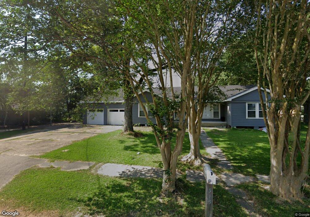 315 W Nichols St, Welsh, LA 70591 - photo 1
