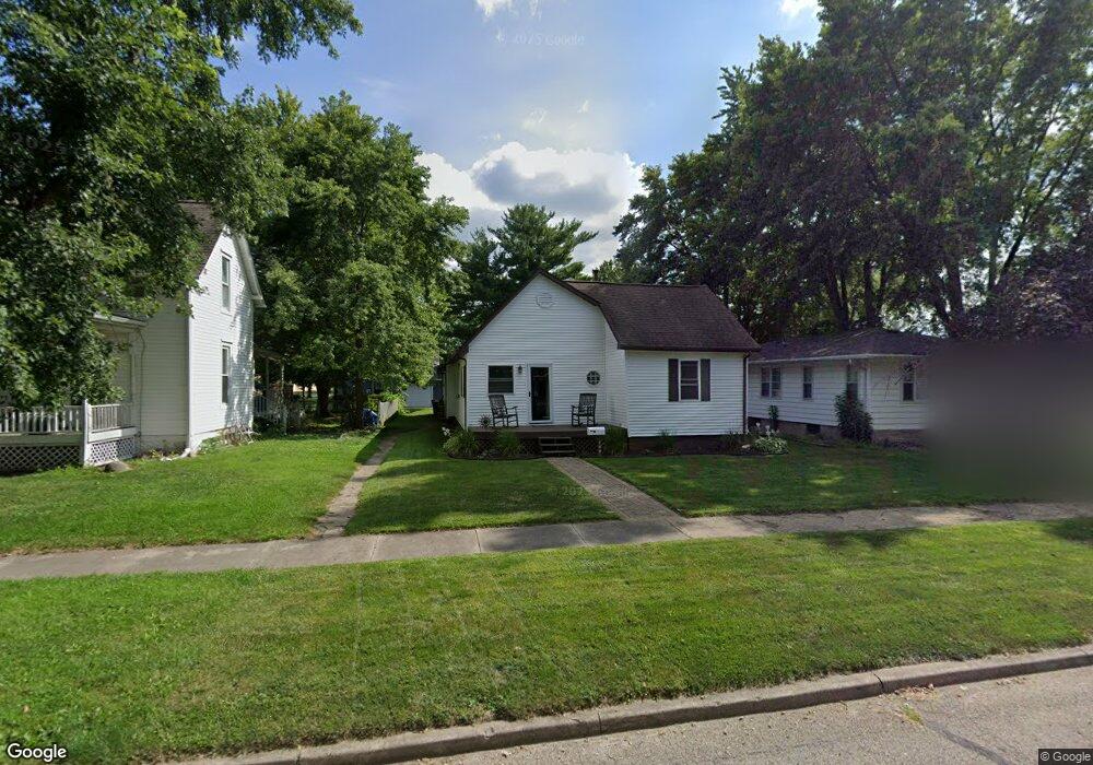 109 E Houghton St, Tuscola, IL 61953 - photo 1