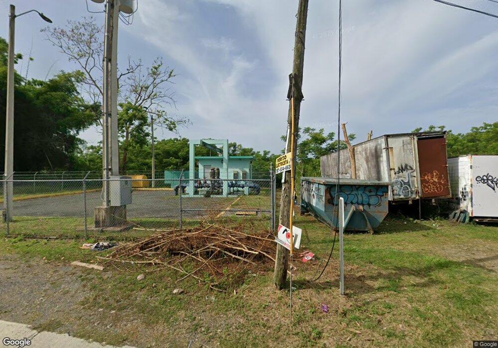 Carr 115 KM 4.8 Inte Puntas - 