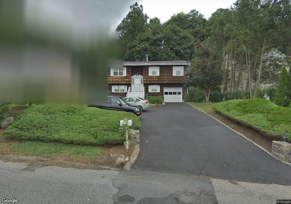 184 Lakeview Ave, Valhalla, NY 10595 - photo 1