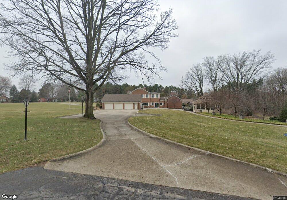 1440 Briarcliffe Dr, Flint, MI 48532 - photo 1