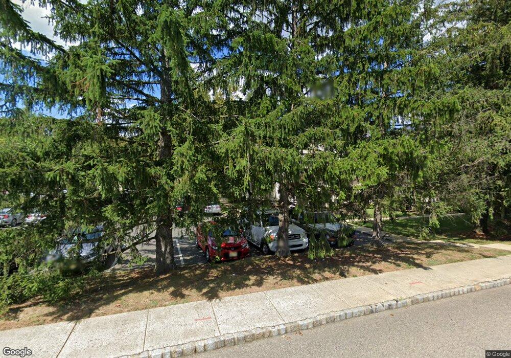 Q-4 Avon Dr, East Windsor, NJ 08520 - photo 1