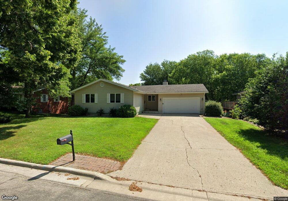 1614 Portland Ave, Albert Lea, MN 56007 - photo 1