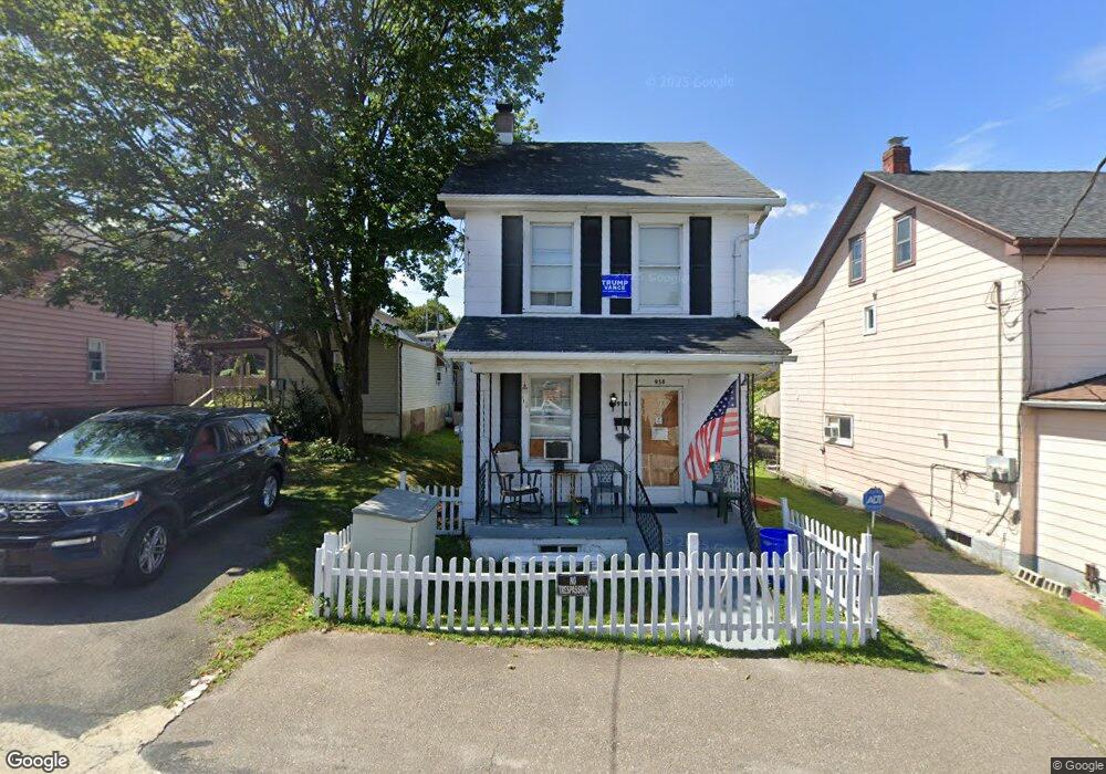 958 N Vine St, Hazleton, PA 18201 - photo 1