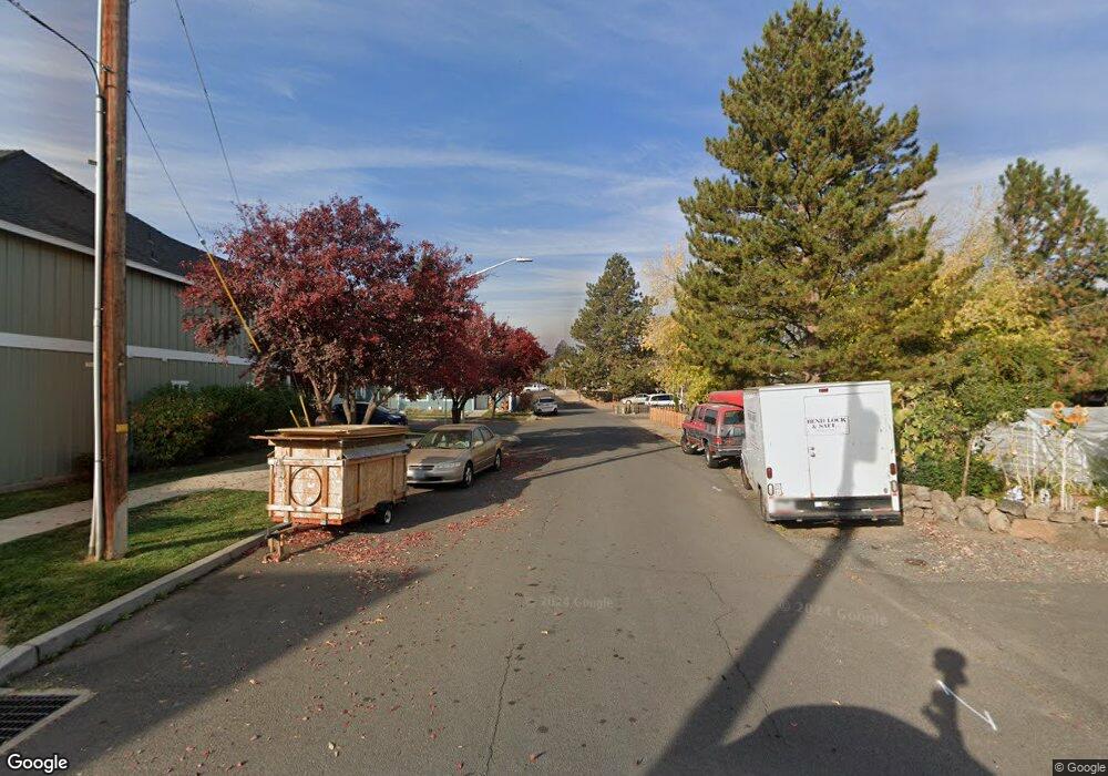 21015 Carl St unit 11, Bend, OR 97701 - photo 1