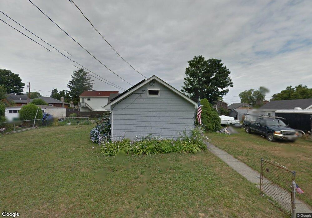 128 Holliston Ave, Portsmouth, RI 02871 - photo 1