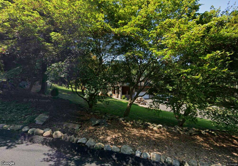 22 Locust Ln, Upper Saddle River, NJ 07458 - photo 1