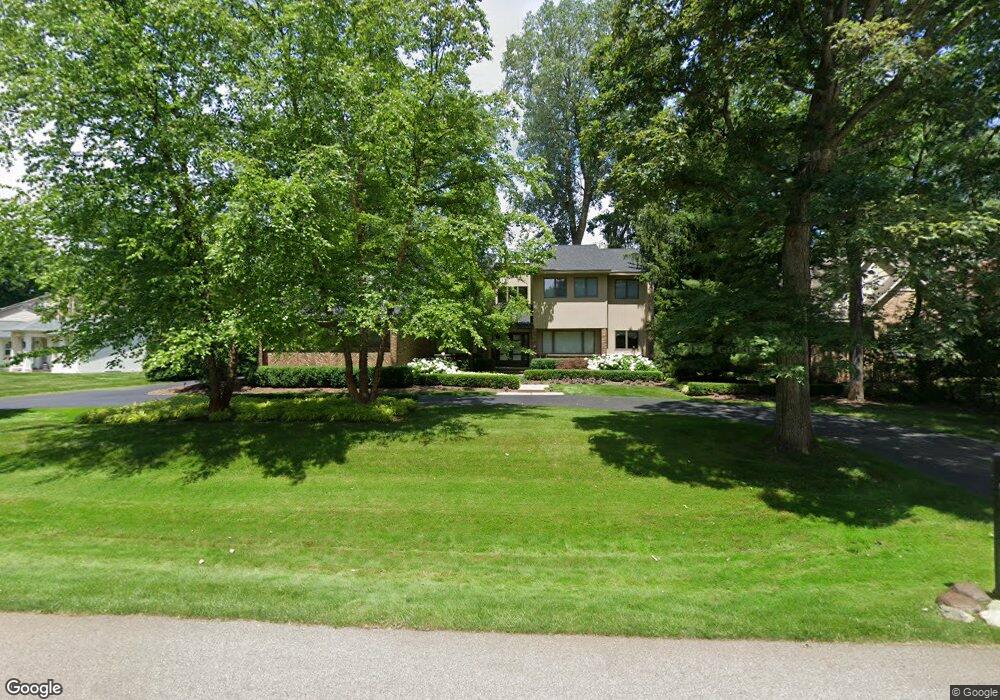 2447 Keylon Dr, West Bloomfield, MI 48324 - photo 1