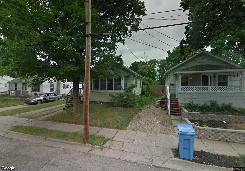 1025 Lathrop St, Lansing, MI 48912 - photo 1