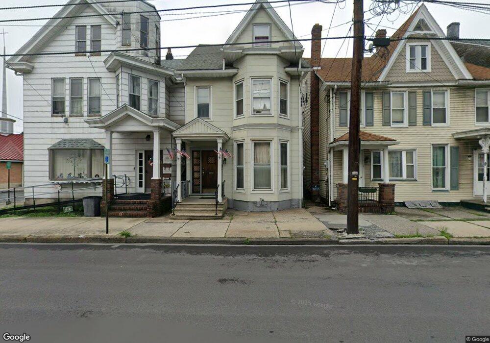 202 Pine St, Tamaqua, PA 18252 - photo 1