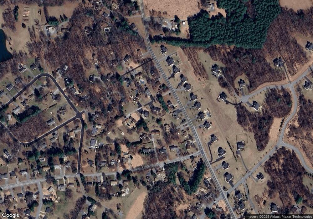 5700 Mineral Hill Rd, Sykesville, MD 21784 - photo 1