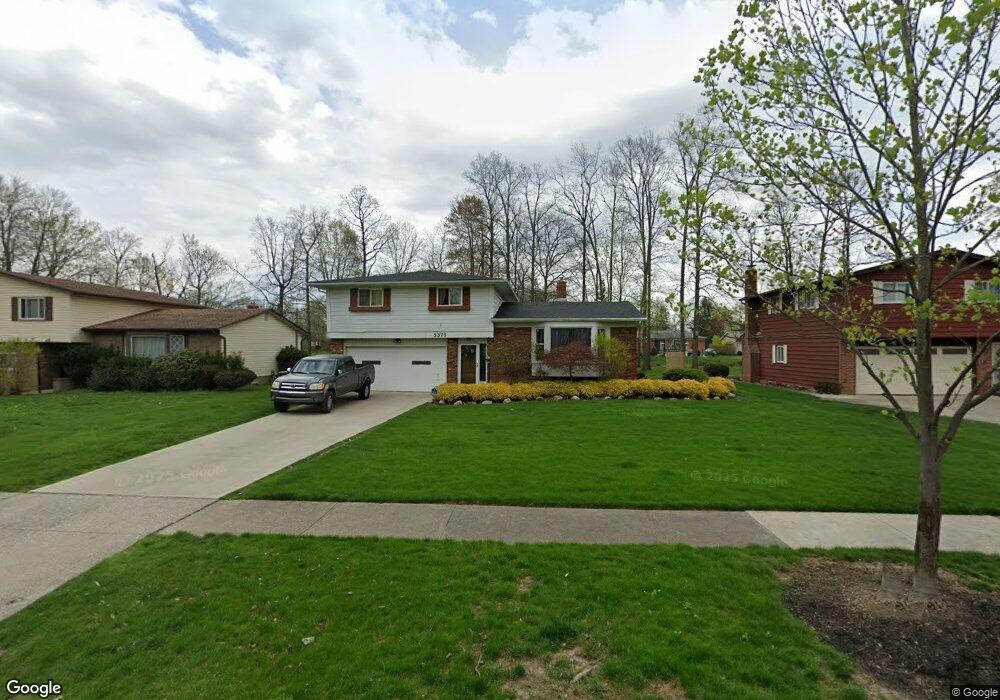 5371 Holly Rd, Bedford, OH 44146 - photo 1