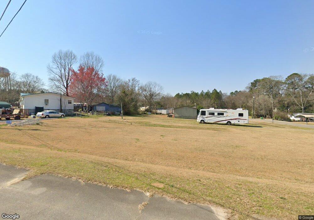 213 Surrey Dr, Warner Robins, GA 31093 - photo 1