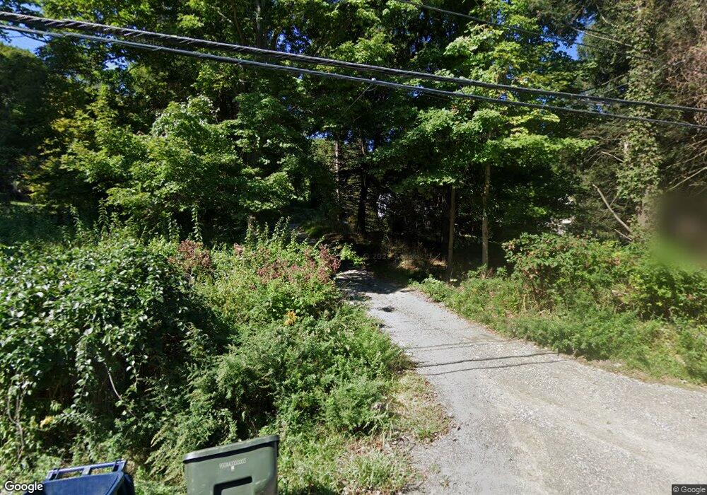 911 Stoneleigh Ave, Carmel, NY 10512 - photo 1