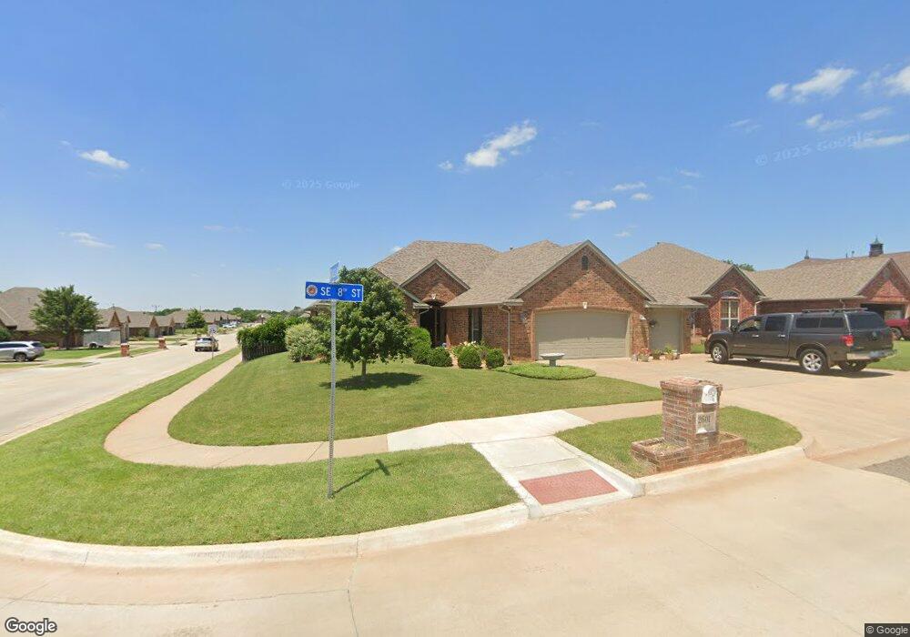 2601 SE 8th St, Moore, OK 73160 - photo 1