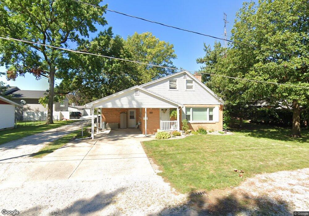 502 S John St, Tuscola, IL 61953 - photo 1