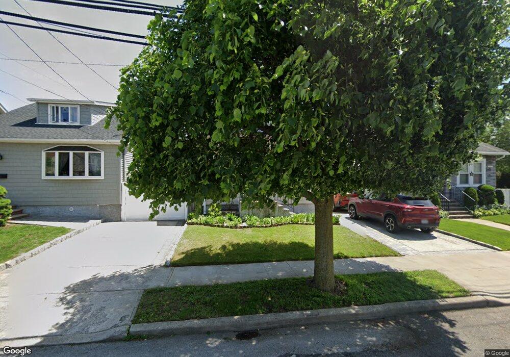 77 James St, Franklin Square, NY 11010 - photo 1